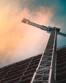 The construction sector started 2025 with its engines revving, but faces the risk of a significant slowdown in the second half of the year