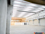 Warehouses to let in Vantage Industrial Park