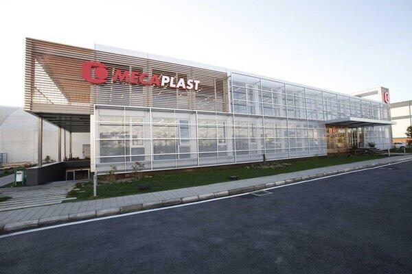 Mecaplast opens plastic parts factory in Romania for new Duster model